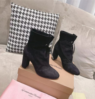 gianvito rossi chunky heel ankle boots